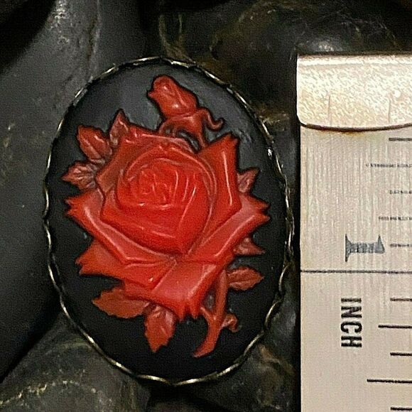 COPY - Gothic Steampunk ring  RED Full Bloom Rose Cameo - Picture 7 of 9